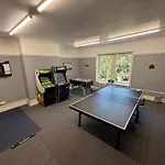 The Beeches - Entire Mansion